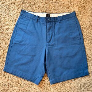 Men's J. Crew Essential Chino Shorts. 34 waist. NWOT.